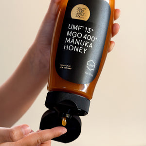 The True Honey Co. 400 MGO Squeezy Manuka Honey 500g